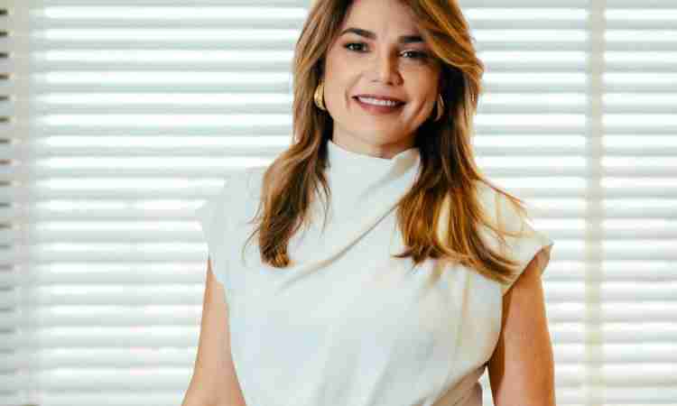 Candidata a vereadora busca transformar Fortaleza na capital nacional da leitura